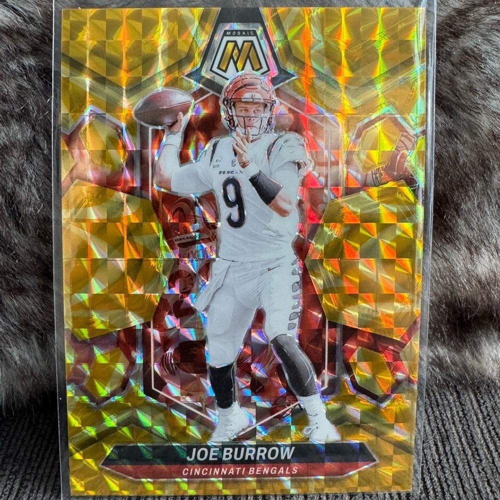 2024 Joe Burrow Panini Mosaic Yellow reactive Prizm. #Bengals